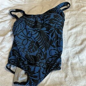 Lands’ End women’s black and blue size 8 one piece swim suit